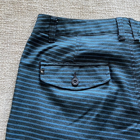 Mens rip curl boardwalk shorts (32) - Picture 7 of 10